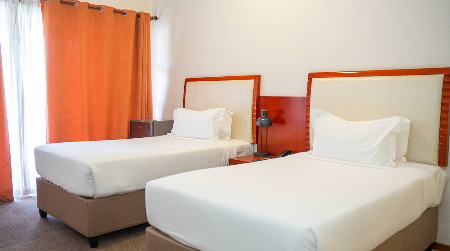 Room 04